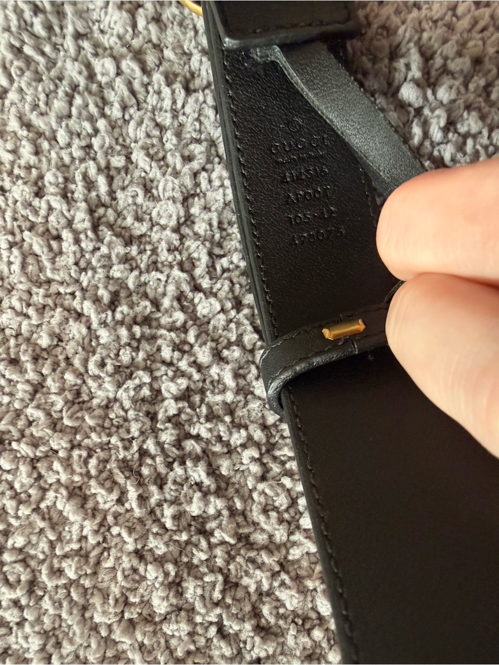 Gucci Double G Black Leather Belt with Gold Buckle - Picture 9 of 9